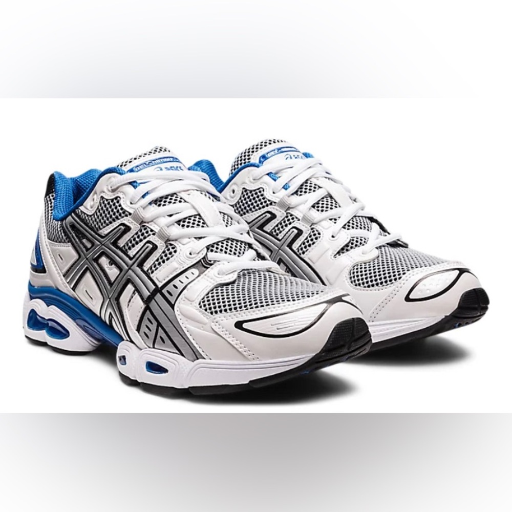 Slightly Used ASICS GEL NIMBUS 9